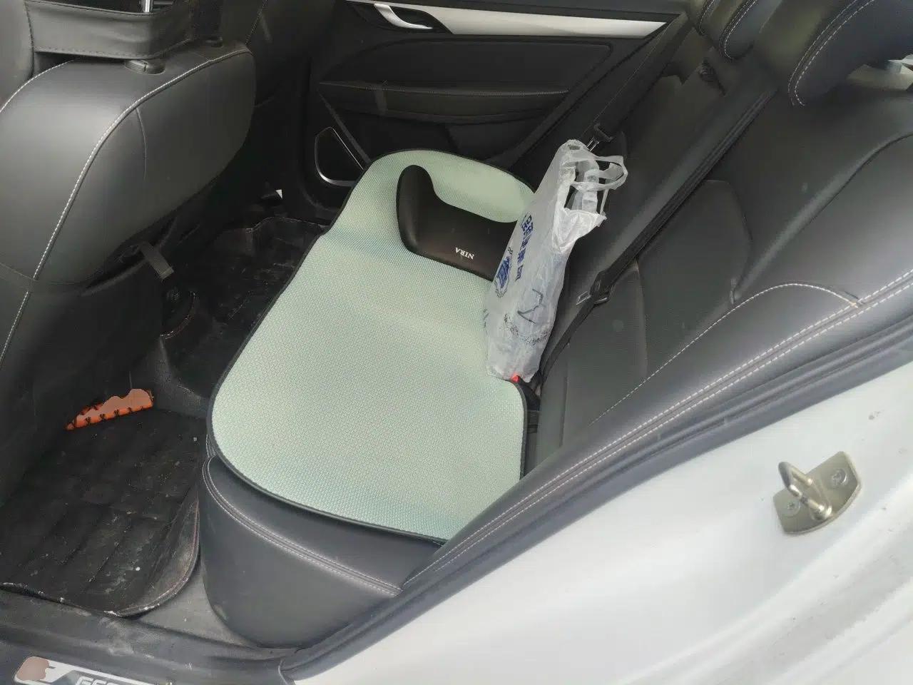 Geely Auto Emgrand 2018 1.5L Manual Upward Connect Edition — миниатюра 17