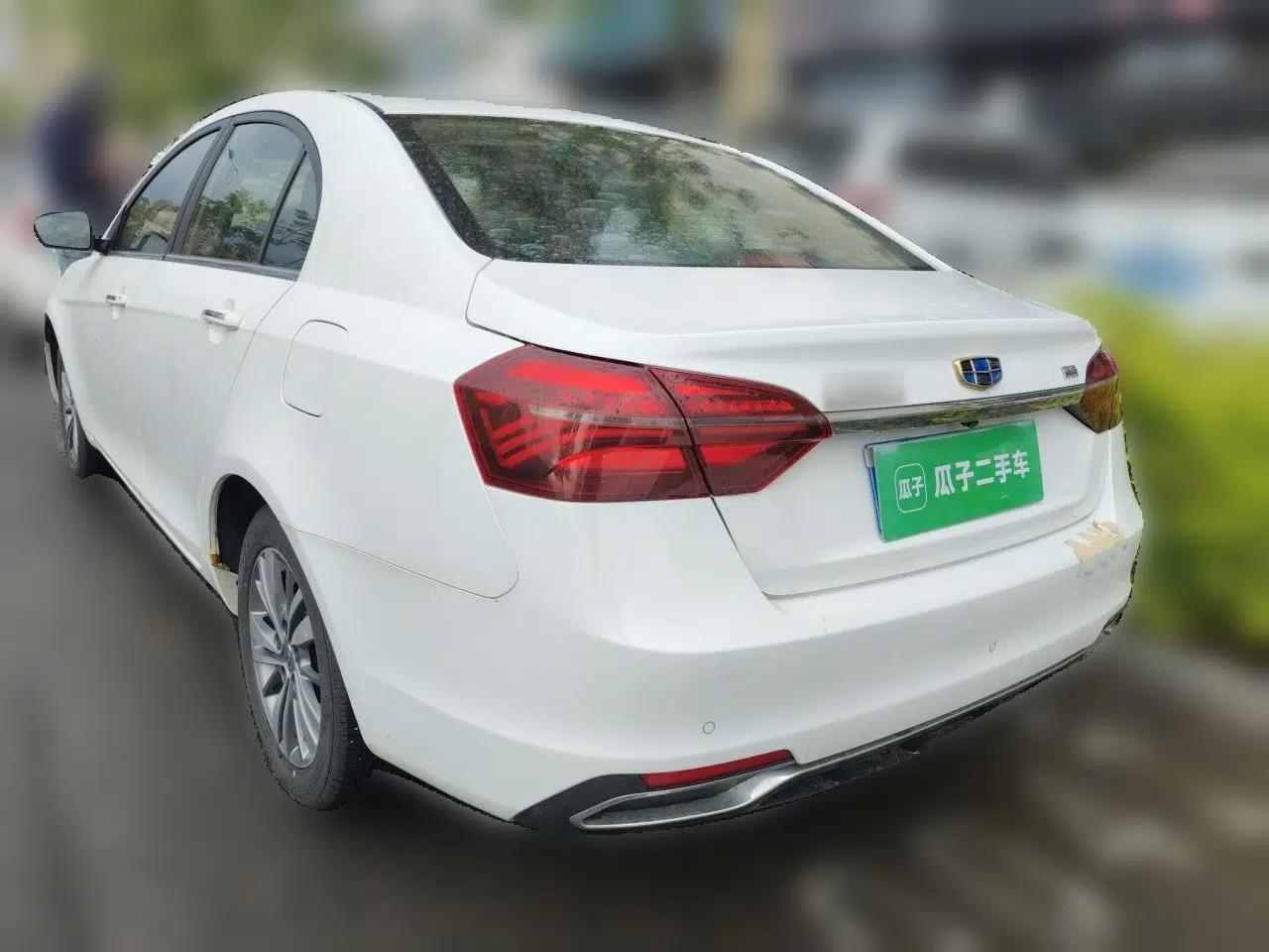 Geely Auto Emgrand 2018 1.5L Manual Upward Connect Edition — миниатюра 4