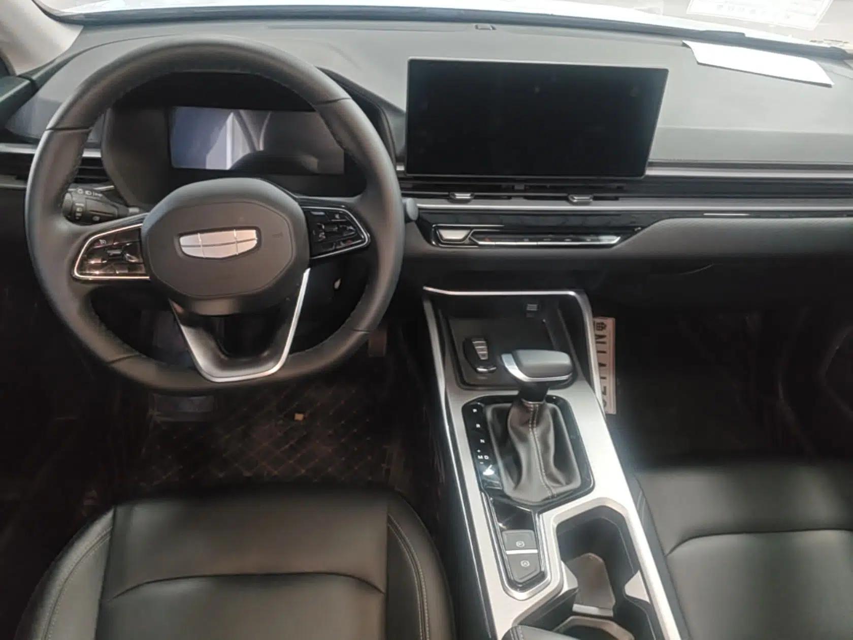Geely Auto Emgrand 2026 Model 4th Generation 4 Millionth Anniversary Edition 1.5L CVT Overdrive Edition — миниатюра 17