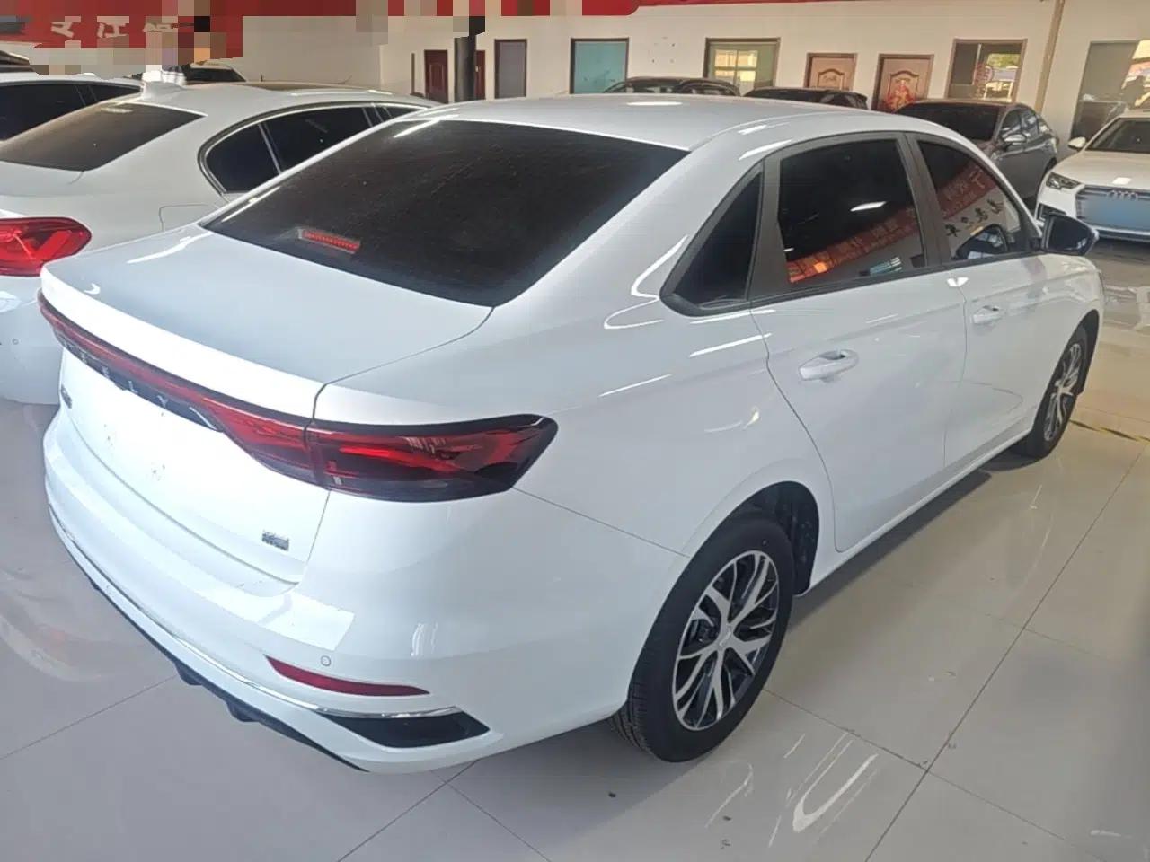 Geely Auto Emgrand 2026 Model 4th Generation 4 Millionth Anniversary Edition 1.5L CVT Overdrive Edition — миниатюра 6