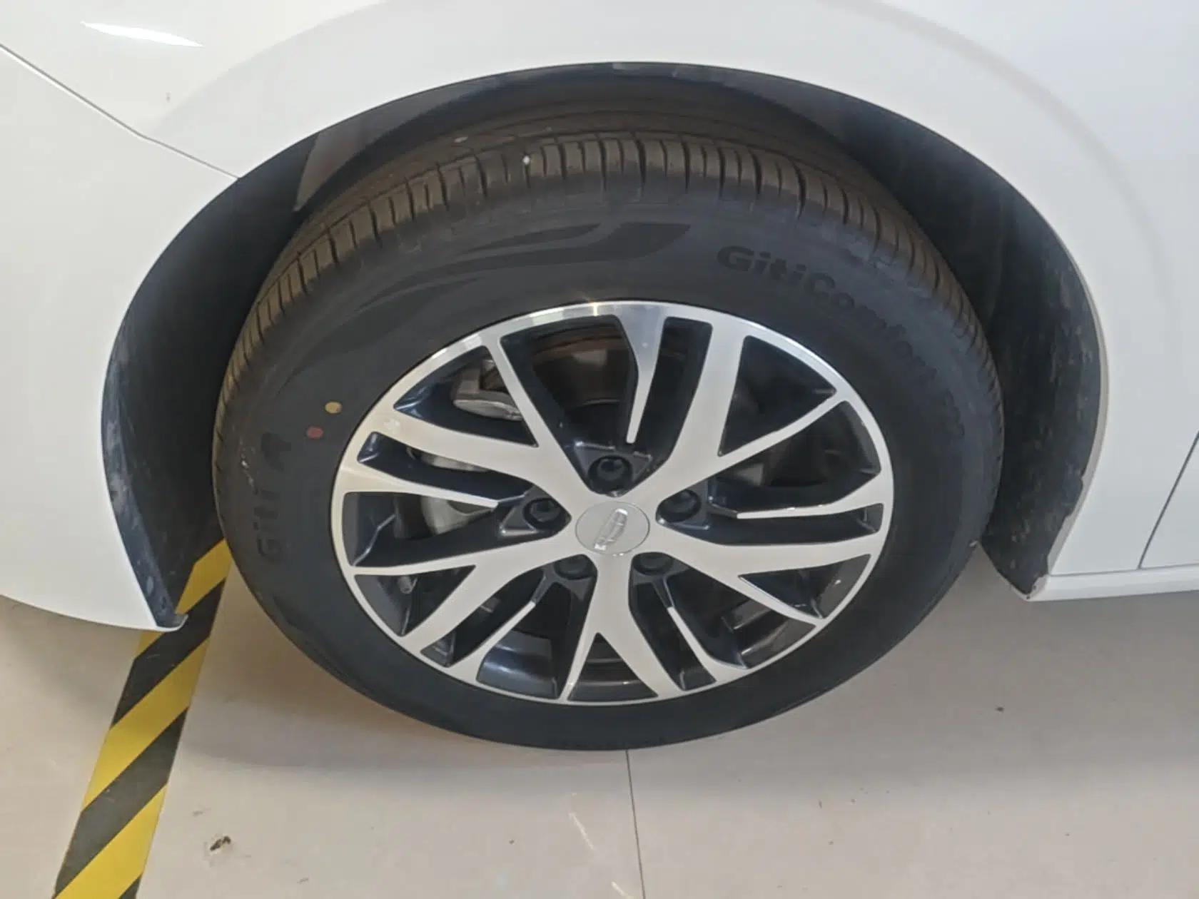 Geely Auto Emgrand 2026 Model 4th Generation 4 Millionth Anniversary Edition 1.5L CVT Overdrive Edition — миниатюра 10