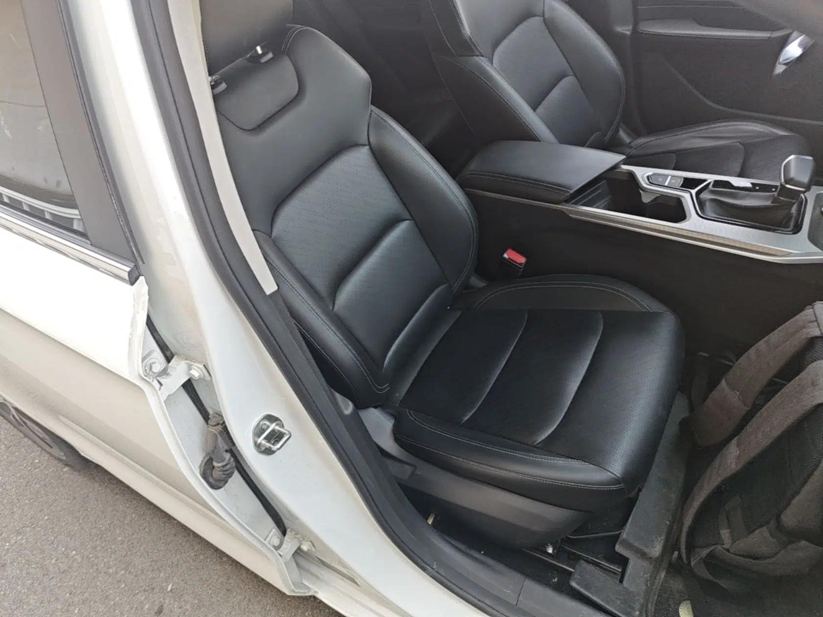 Geely Auto Emgrand 2023 4th Generation Champion Edition 1.5L CVT Prestige Model — миниатюра 19