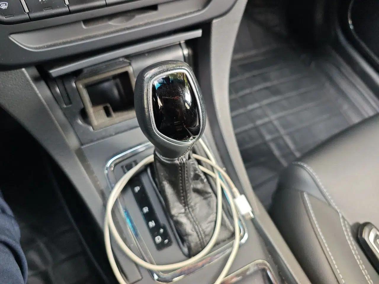Geely Auto Emgrand 2017 Sedan Million Edition 1.5L CVT Upward Version — миниатюра 14
