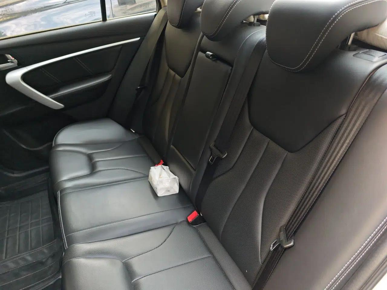 Geely Auto Emgrand 2017 Sedan Million Edition 1.5L CVT Upward Version — миниатюра 17
