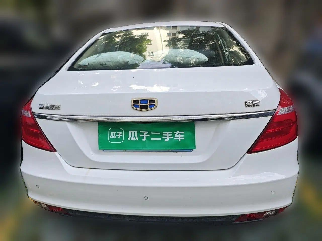 Geely Auto Emgrand 2017 Sedan Million Edition 1.5L CVT Upward Version — миниатюра 5