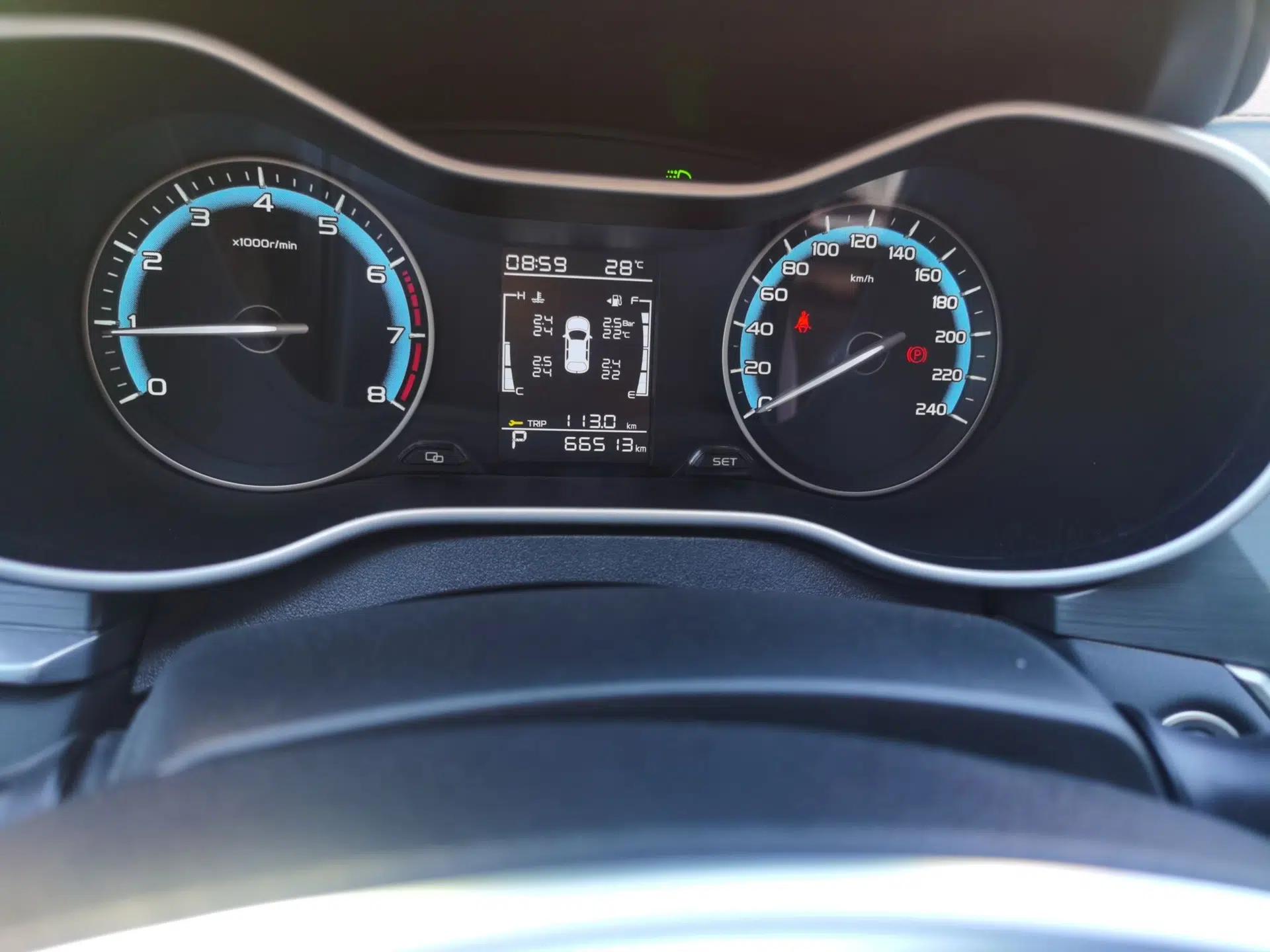 Geely Auto Emgrand 2021 UP 1.5L CVT Luxury Model — миниатюра 12