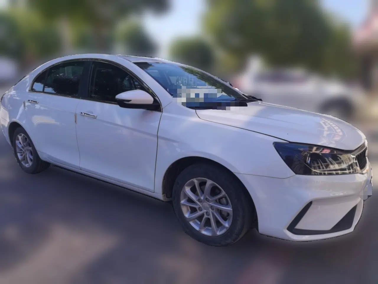 Geely Auto Emgrand 2021 UP 1.5L CVT Luxury Model — миниатюра 3