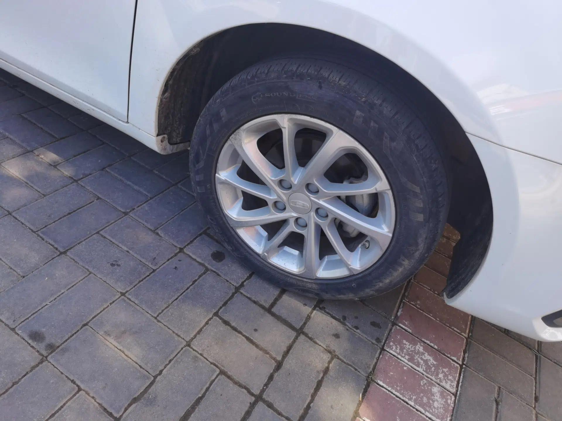 Geely Auto Emgrand 2021 UP 1.5L CVT Luxury Model — миниатюра 8
