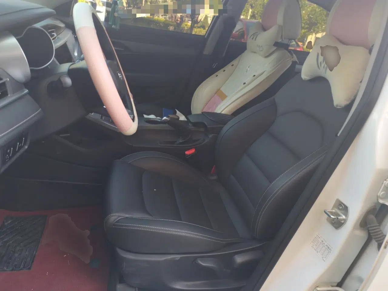 Geely Auto Emgrand 2021 UP 1.5L Manual Luxury Model — миниатюра 15