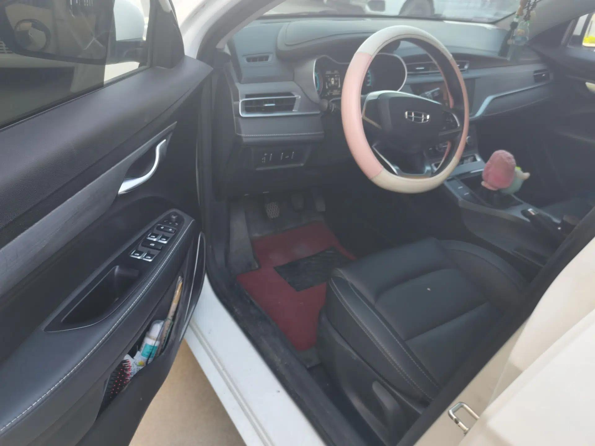Geely Auto Emgrand 2021 UP 1.5L Manual Luxury Model — миниатюра 16