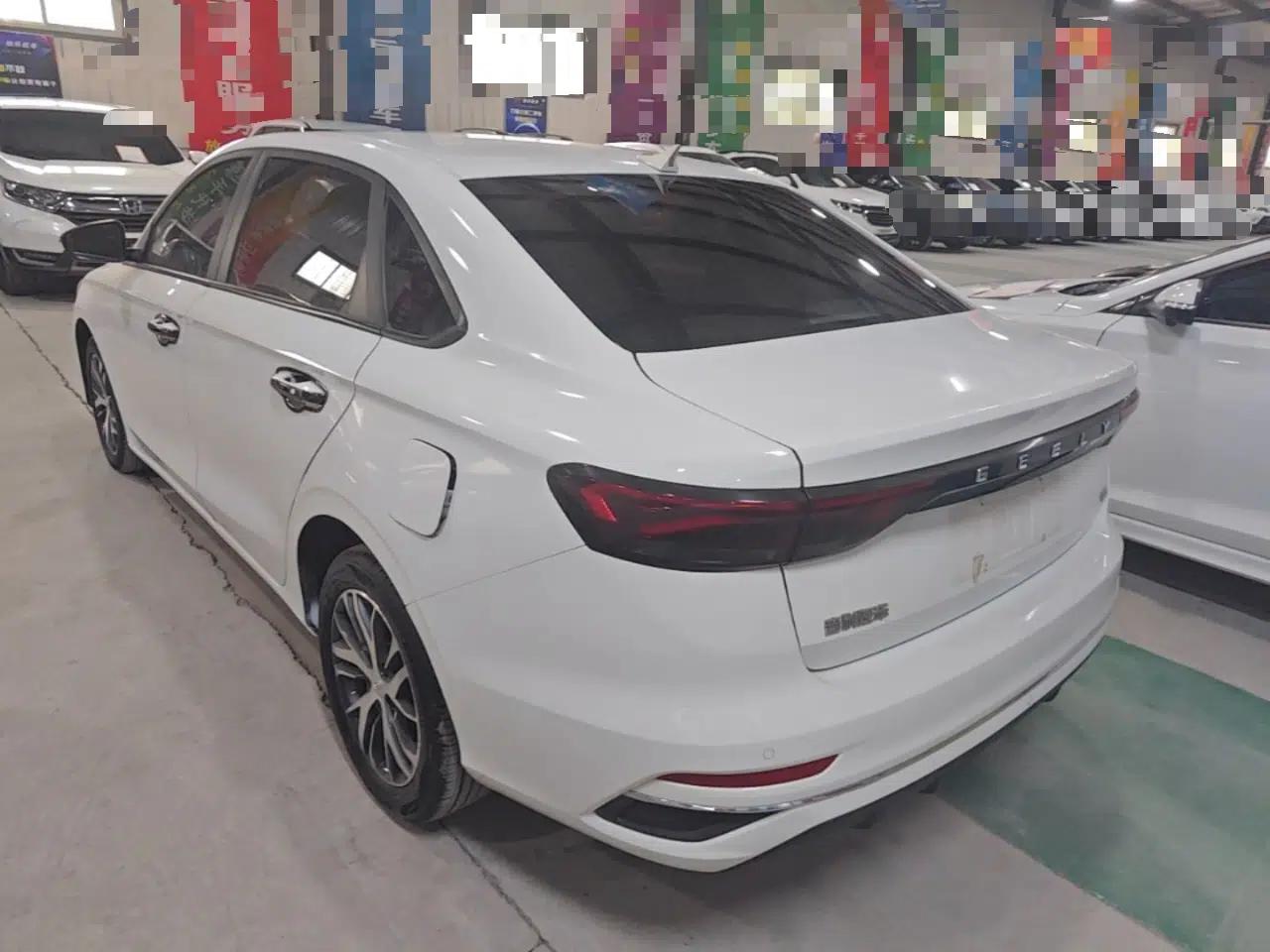 Geely Auto Emgrand 2022 4th Generation 1.5L Manual Elite Model — миниатюра 4