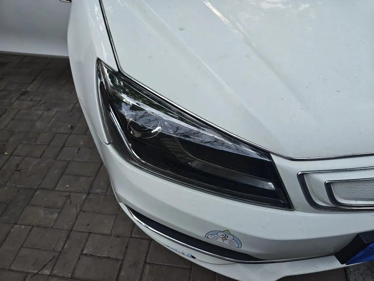 Geely Auto Emgrand New Energy 2018 EV450 Ambition Model — миниатюра 7