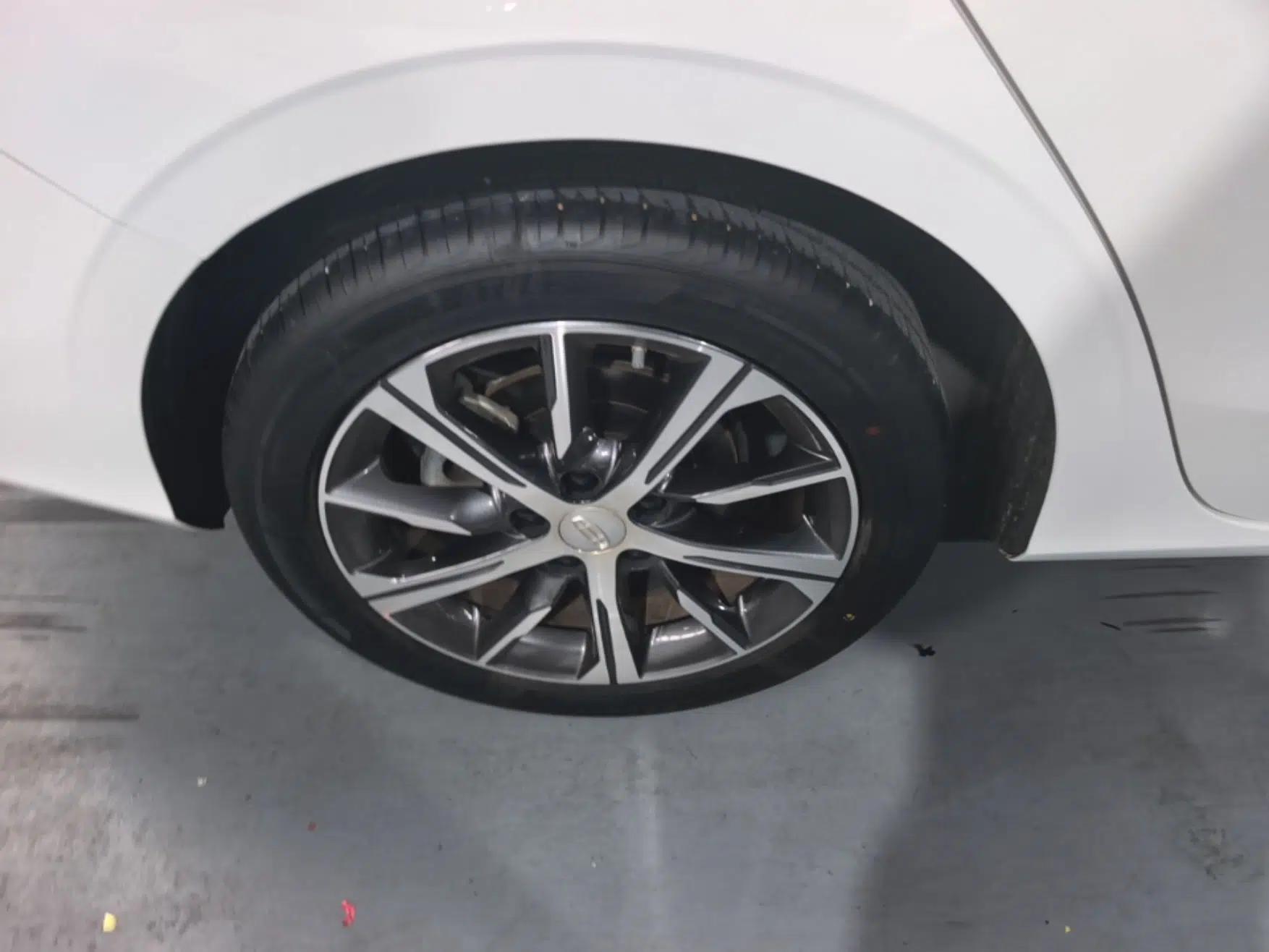 Geely Auto Emgrand 2023 4th Generation Champion Edition 1.5L CVT Prestige Model — миниатюра 11