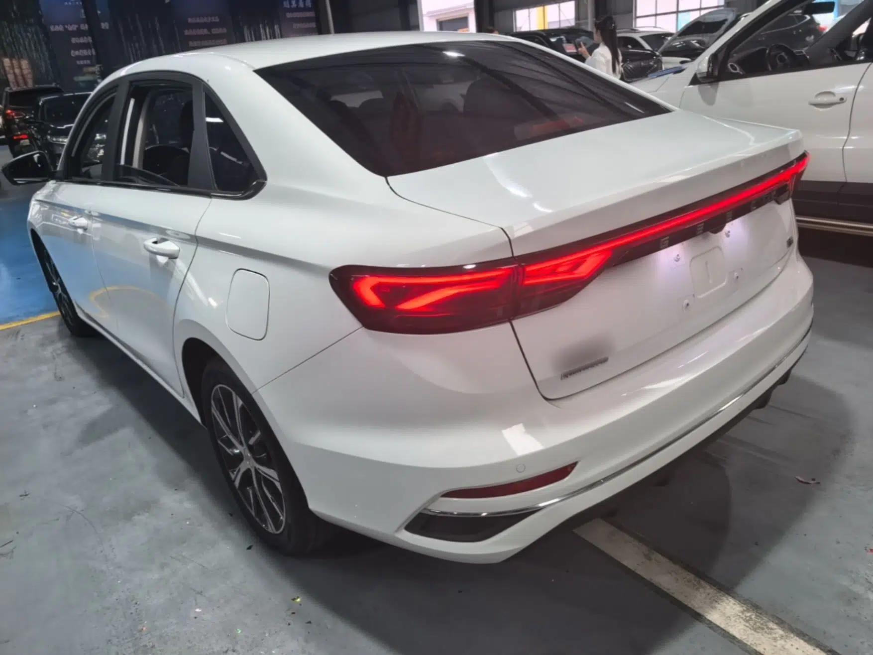 Geely Auto Emgrand 2023 4th Generation Champion Edition 1.5L CVT Prestige Model — миниатюра 4