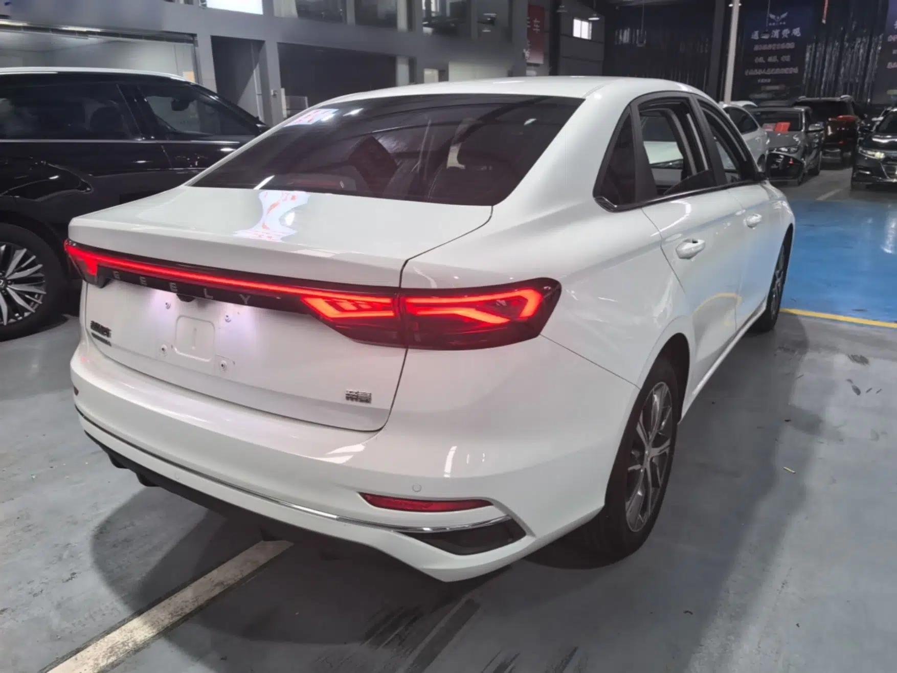 Geely Auto Emgrand 2023 4th Generation Champion Edition 1.5L CVT Prestige Model — миниатюра 6
