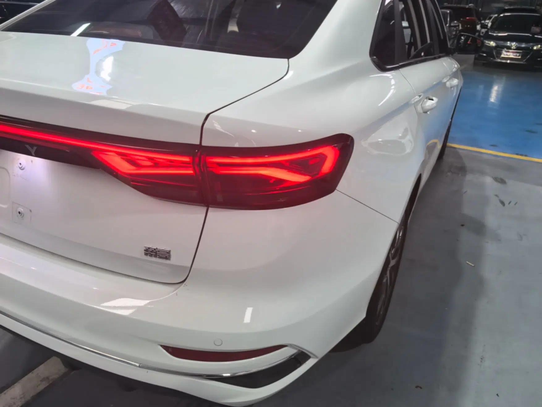 Geely Auto Emgrand 2023 4th Generation Champion Edition 1.5L CVT Prestige Model — миниатюра 9