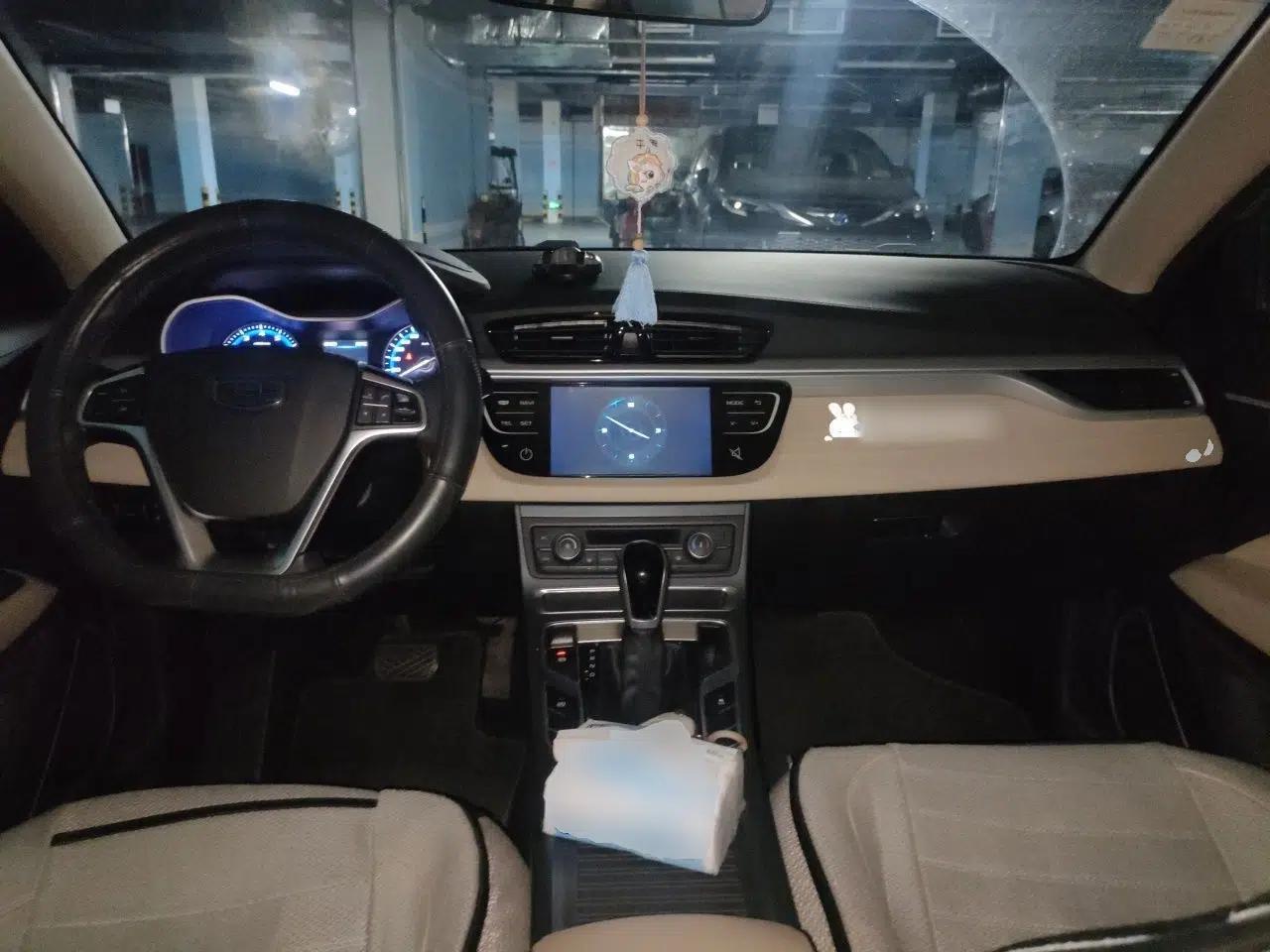 Geely Auto Emgrand 2018 1.5L CVT Luxury Model — миниатюра 9