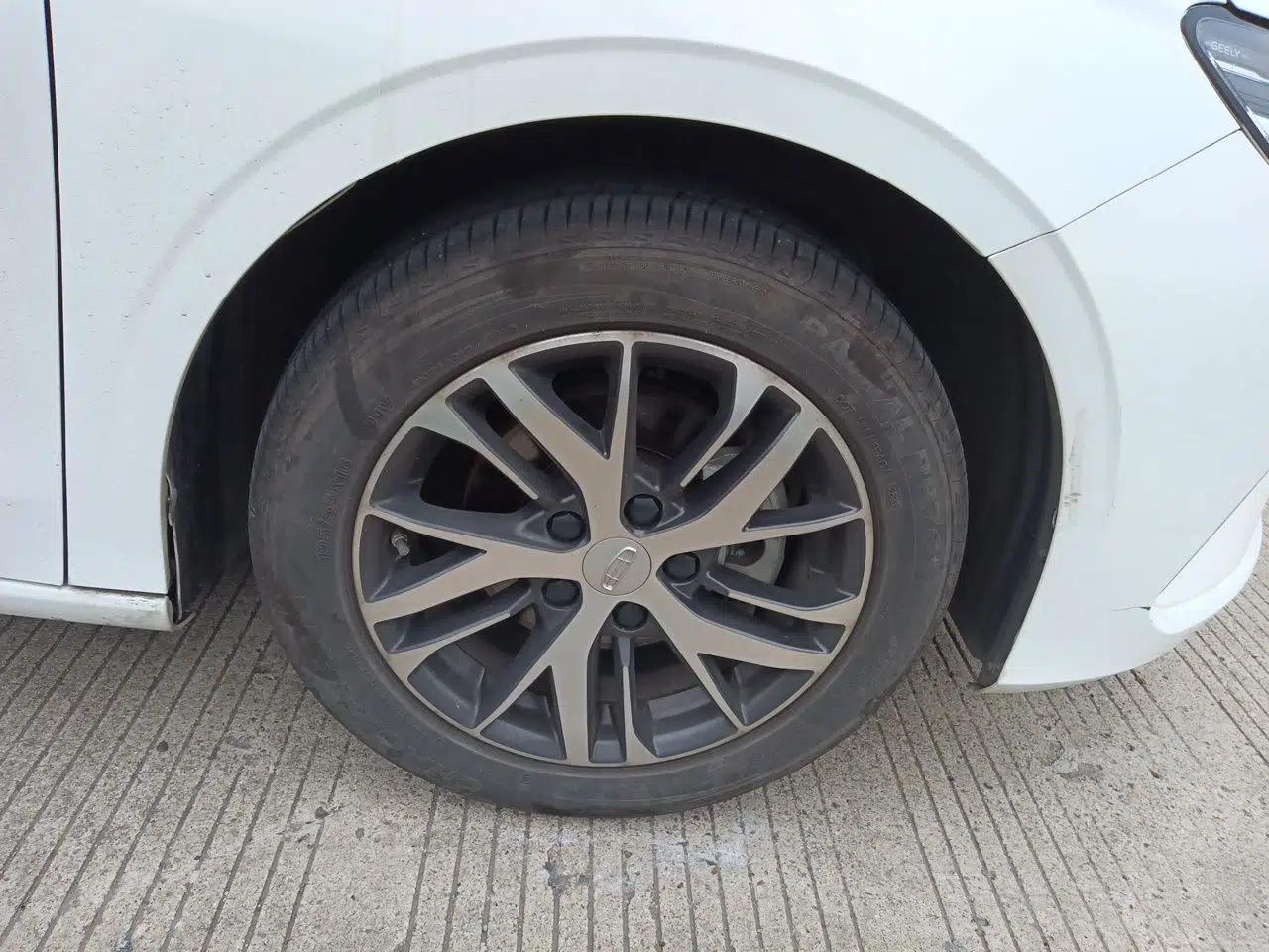 Geely Auto Emgrand 2023 4th Generation Champion Edition 1.5L CVT Luxury Model — миниатюра 8