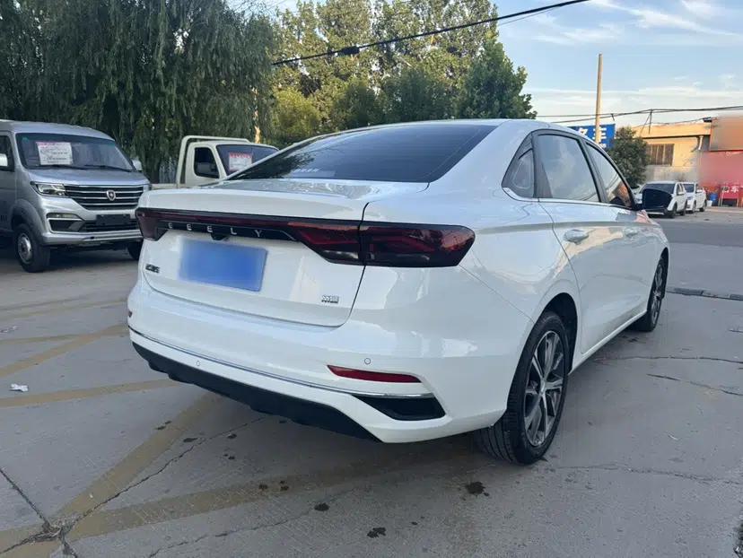 Geely Auto Emgrand 2023 4th Generation Champion Edition 1.5L CVT Prestige Model — миниатюра 6