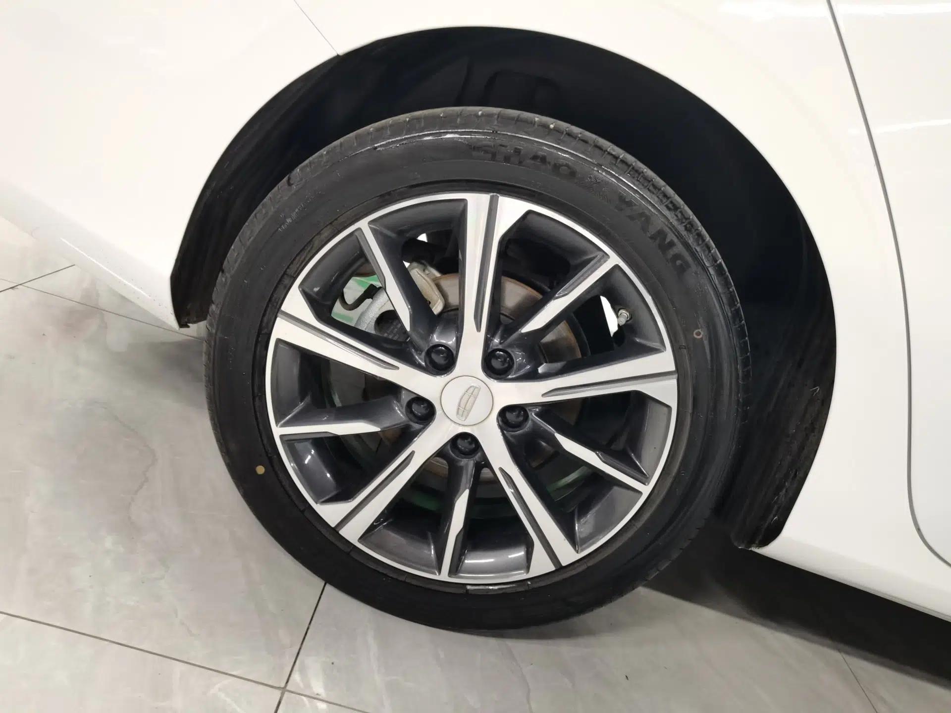 Geely Auto Emgrand 2023 4th Generation Champion Edition 1.5L CVT Prestige Model — миниатюра 16