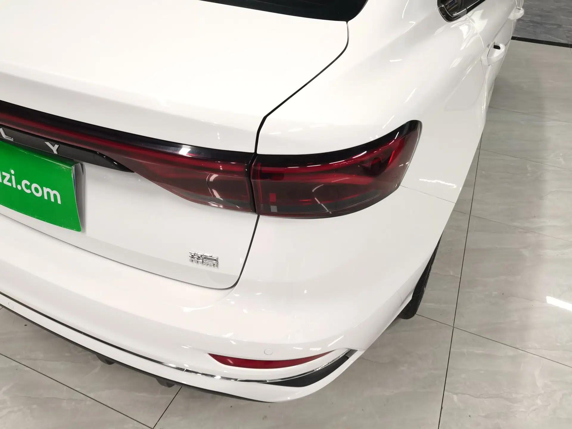 Geely Auto Emgrand 2023 4th Generation Champion Edition 1.5L CVT Prestige Model — миниатюра 9