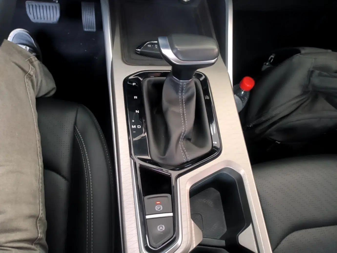 Geely Auto Emgrand 2023 4th Generation Champion Edition 1.5L CVT Prestige Model — миниатюра 16