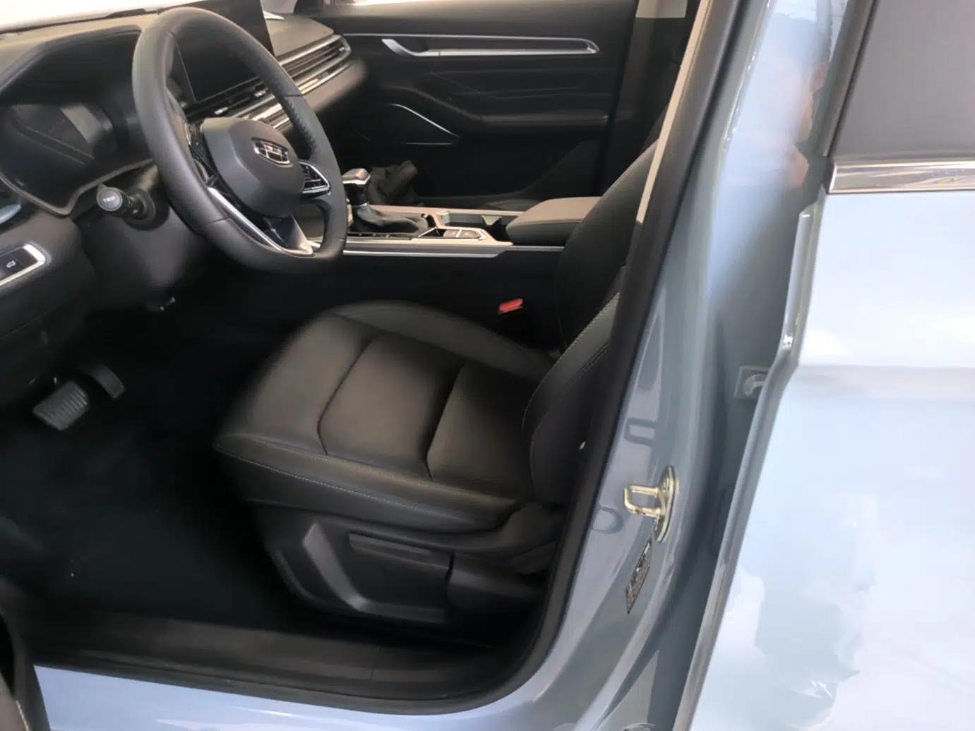 Geely Auto Emgrand 2023 4th Generation Champion Edition 1.5L CVT Prestige Model — миниатюра 17