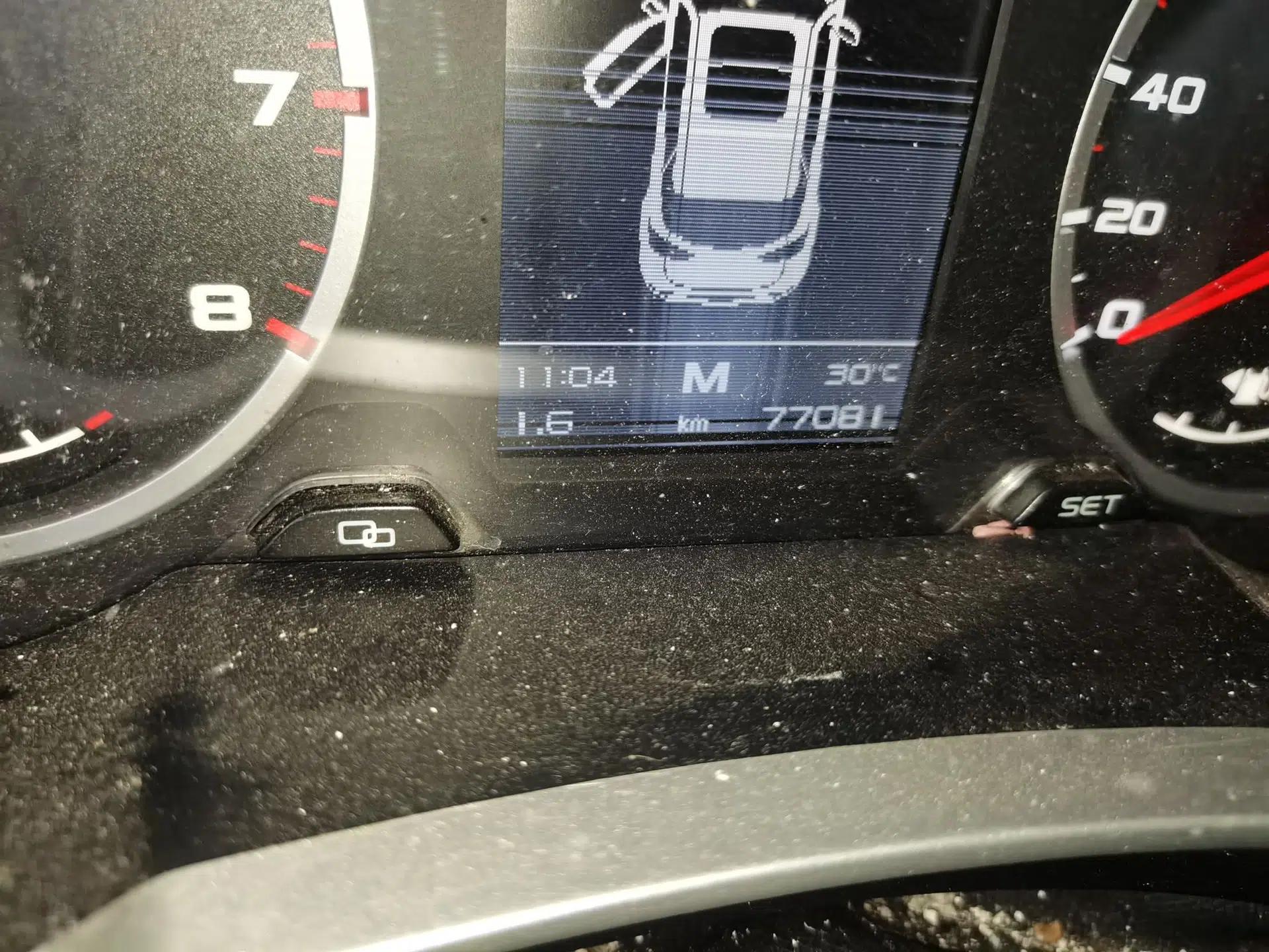 Geely Auto Emgrand X7 Sport 2016 2.0L Manual Smart Connect Version — миниатюра 12