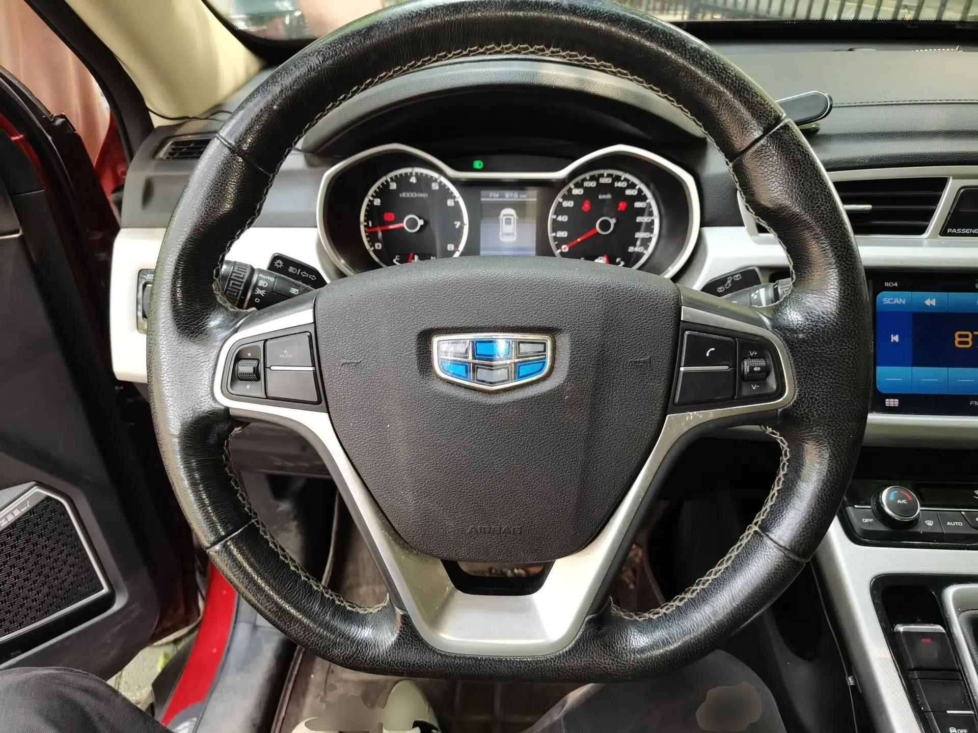 Geely Auto Emgrand X7 Sport 2016 2.0L Manual Smart Connect Version — миниатюра 10