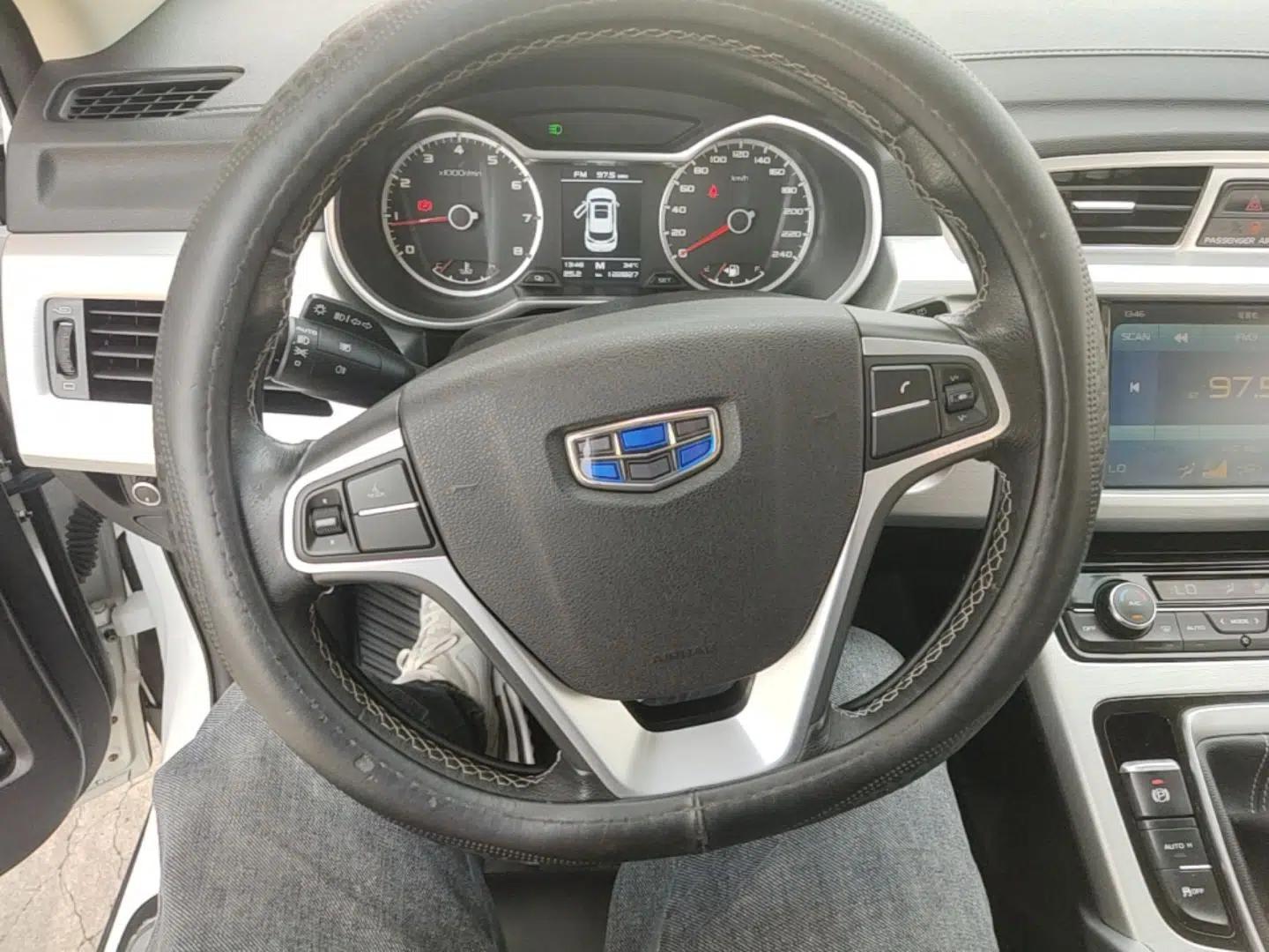 Geely Auto Emgrand X7 Sport 2016 2.0L Manual ZhiShang Version — миниатюра 18