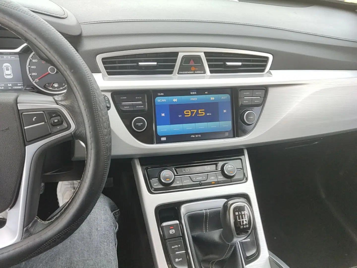 Geely Auto Emgrand X7 Sport 2016 2.0L Manual ZhiShang Version — миниатюра 20