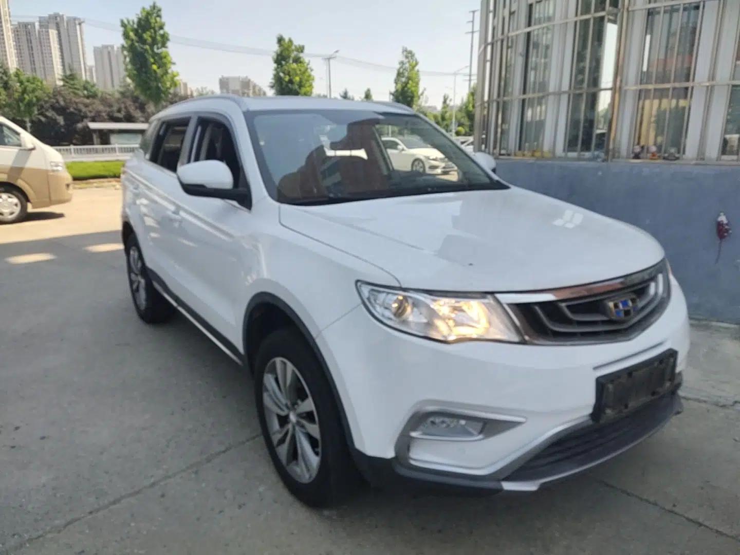 Geely Auto Emgrand X7 Sport 2016 2.0L Manual ZhiShang Version — миниатюра 3