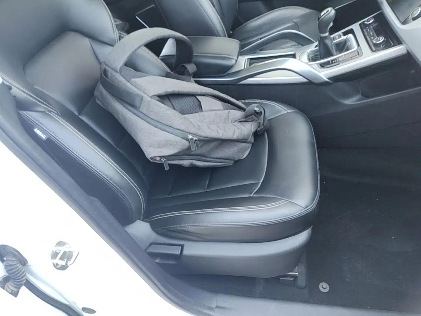 Geely Auto Emgrand X7 Sport 2016 2.0L Manual ZhiShang Version — миниатюра 24