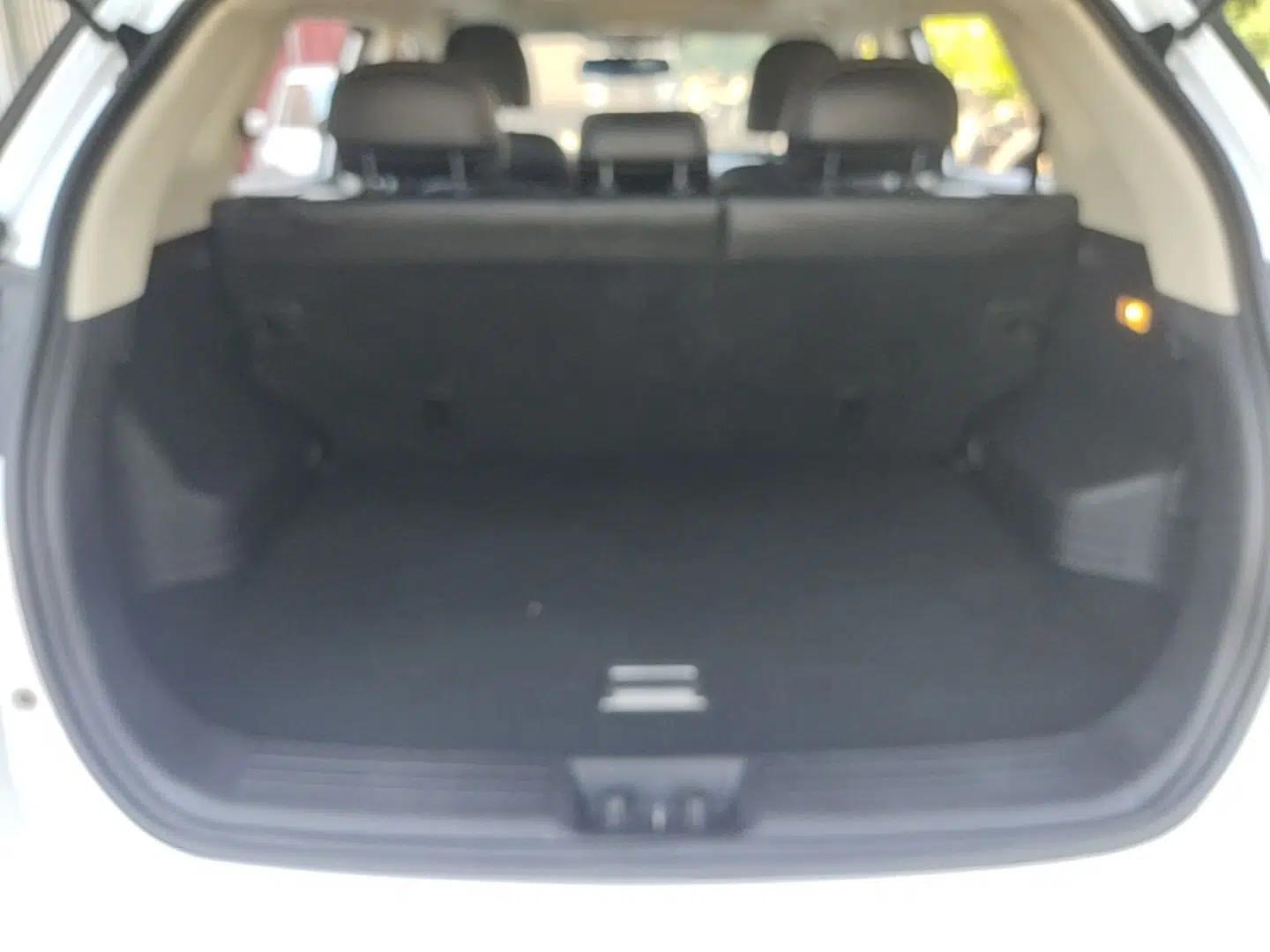 Geely Auto Emgrand X7 Sport 2016 2.0L Manual ZhiShang Version — миниатюра 27