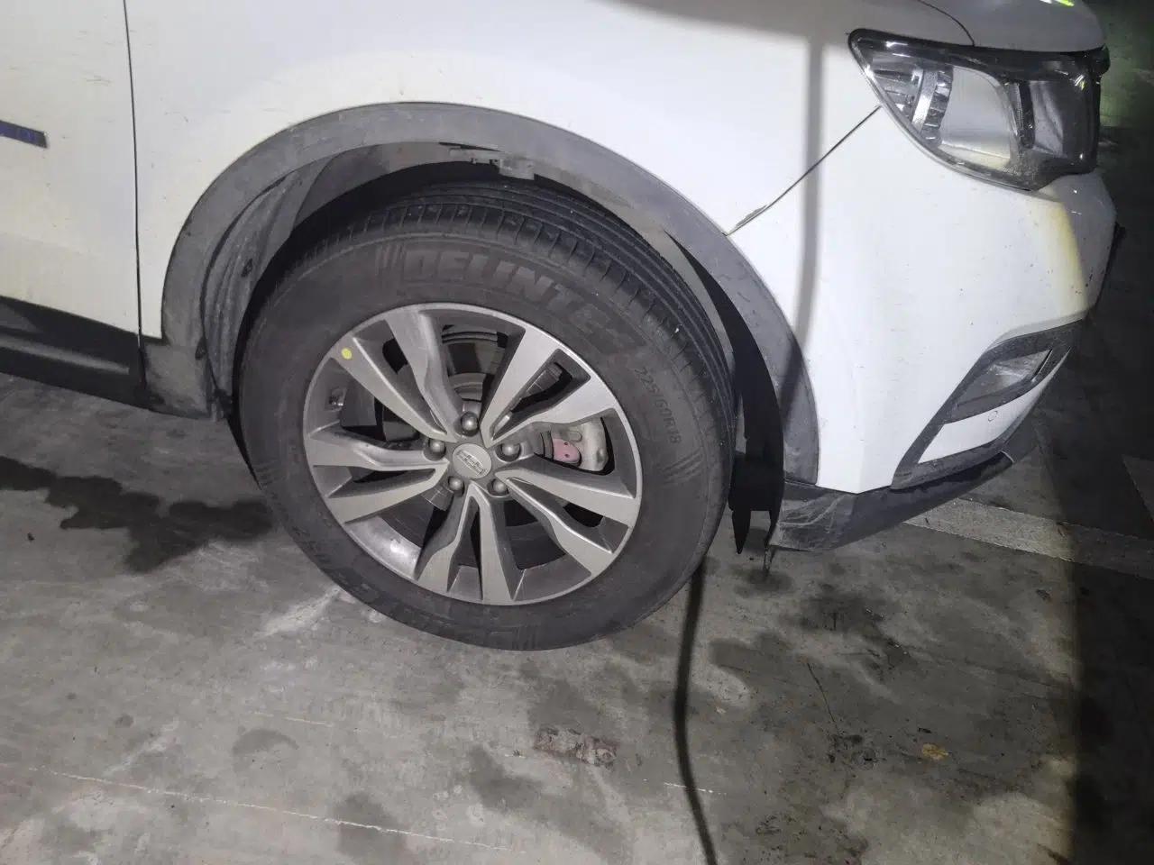 Geely Auto Emgrand X7 Sport 2016 1.8TD Automatic Smart Connectivity Version — миниатюра 8