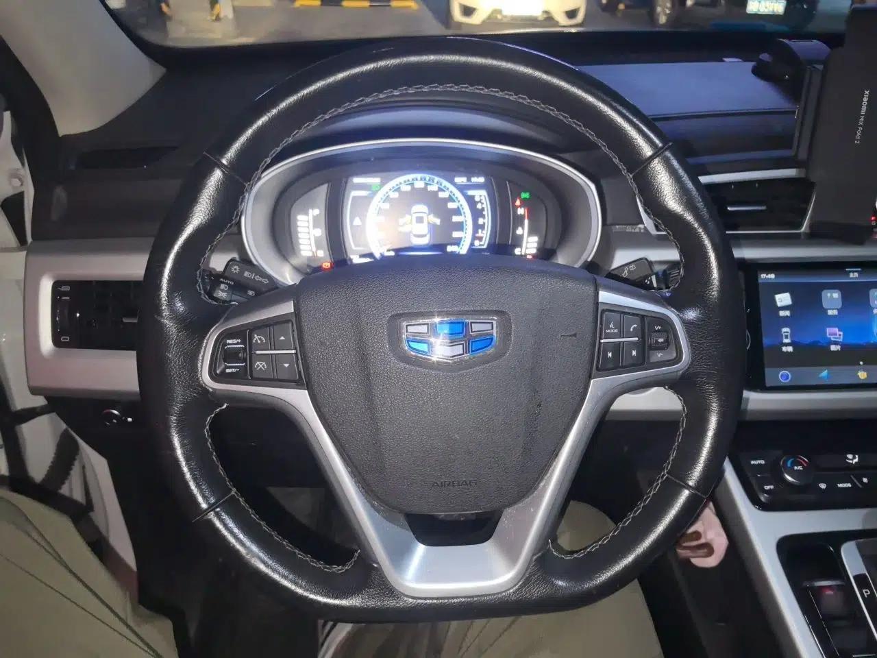 Geely Auto Emgrand X7 Sport 2016 1.8TD Automatic Smart Connectivity Version — миниатюра 10