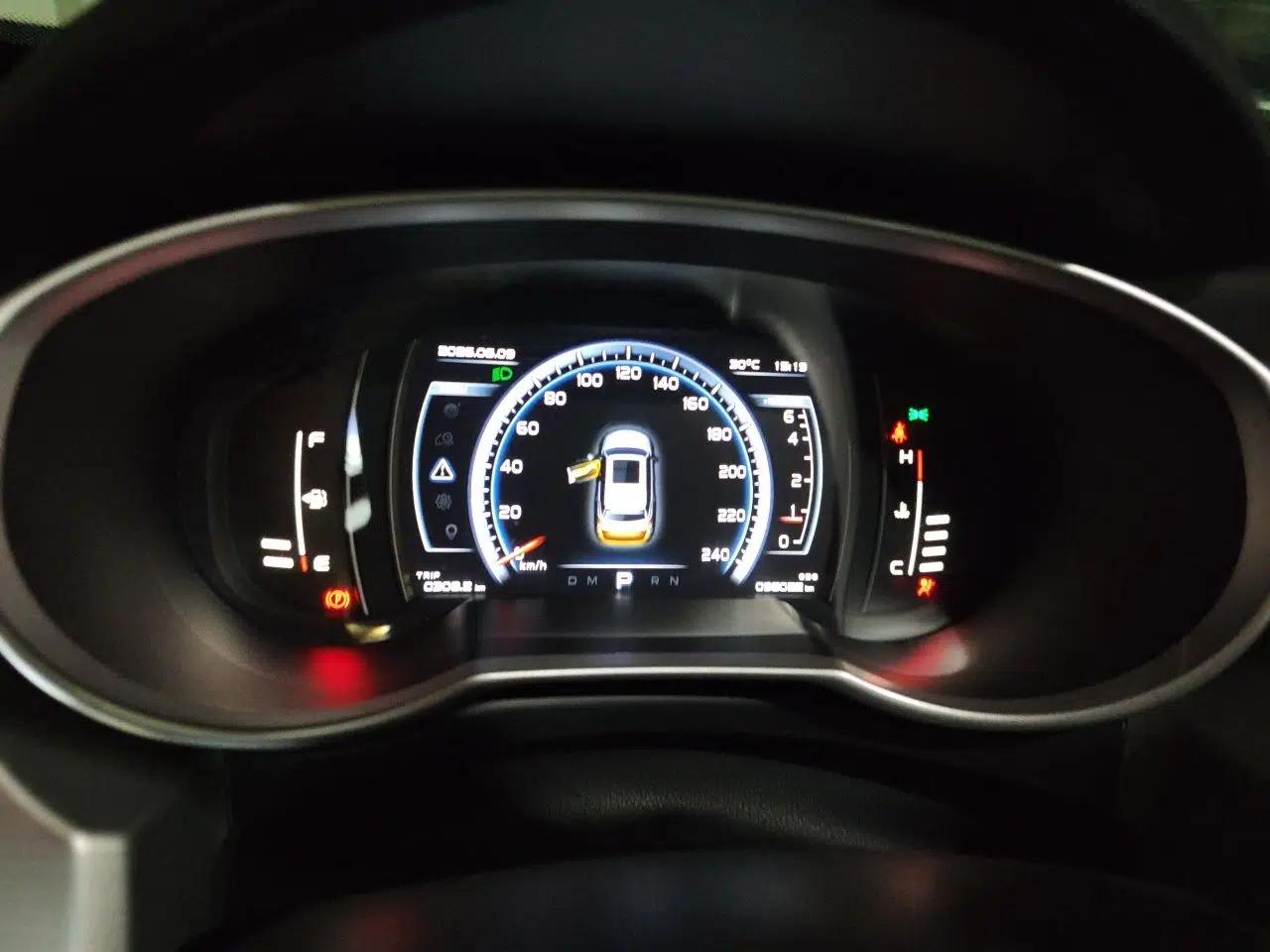 Geely Auto Emgrand X7 Sport 2016 1.8TD Automatic Smart Model — миниатюра 11