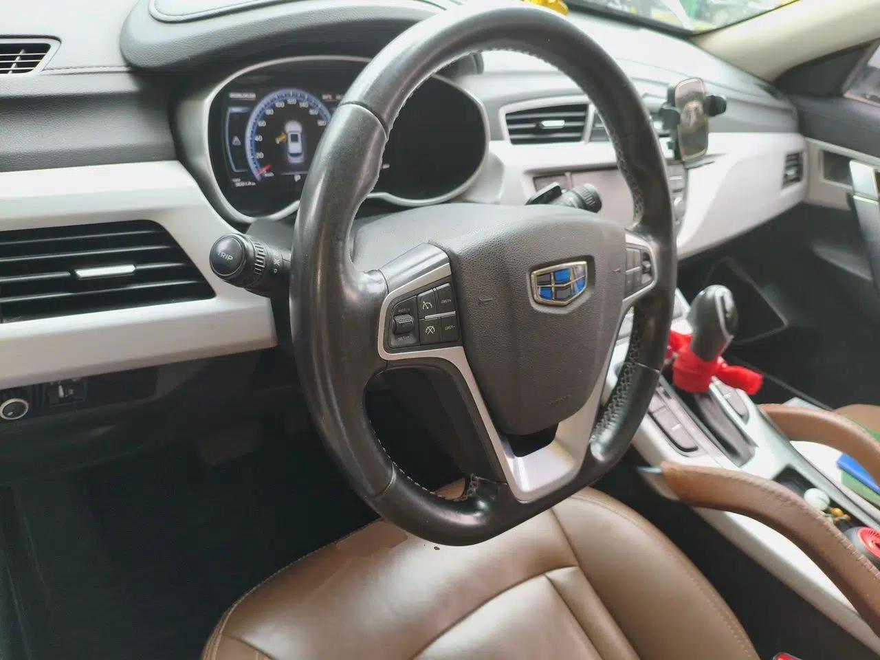 Geely Auto Emgrand X7 Sport 2016 1.8TD Automatic ZhiZun Version — миниатюра 10
