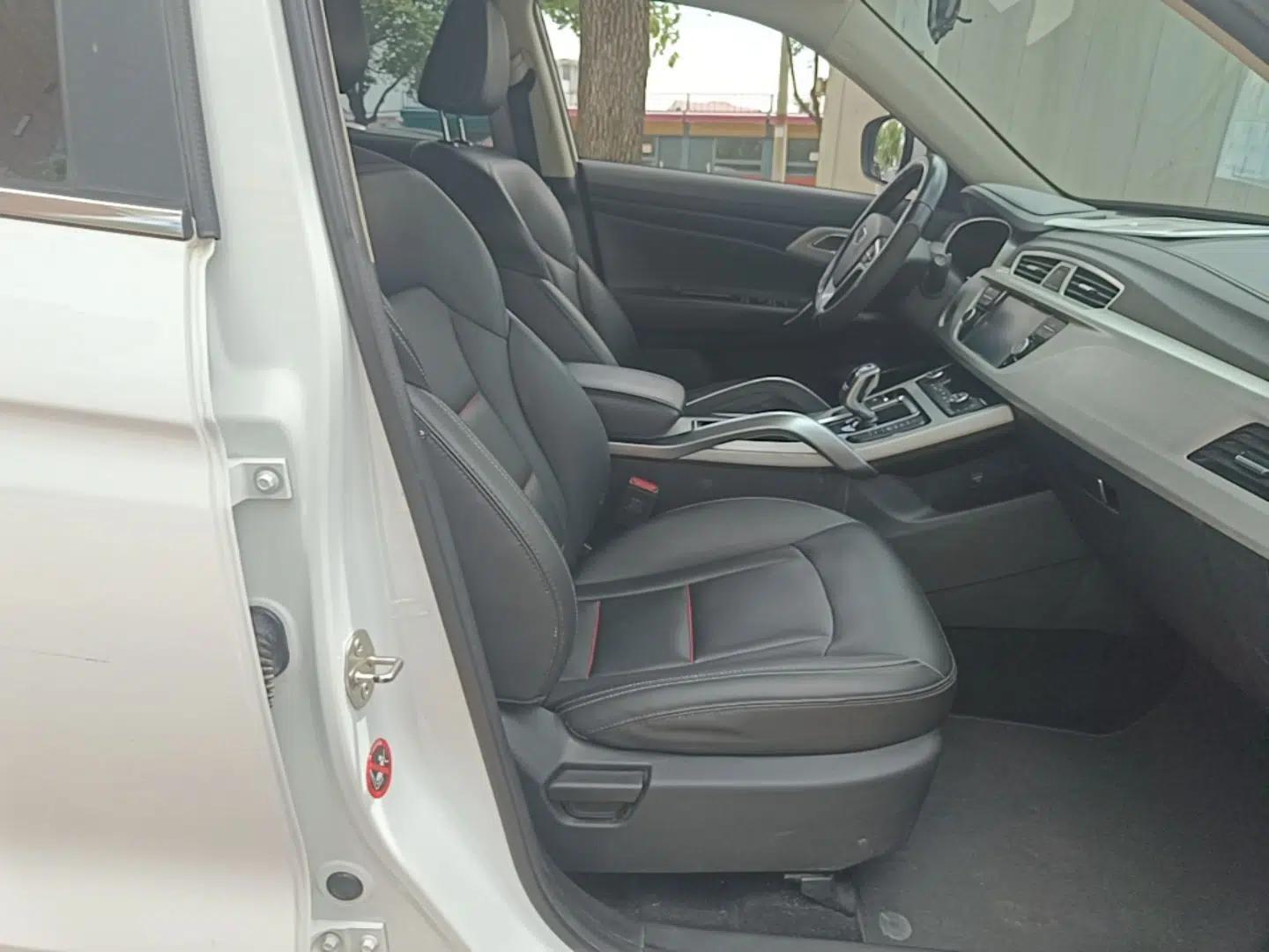 Geely Auto Emgrand X7 Sport 2020 1.8TD DCT Two-Wheel Drive Smart Connect 4G-Enabled Version — миниатюра 19