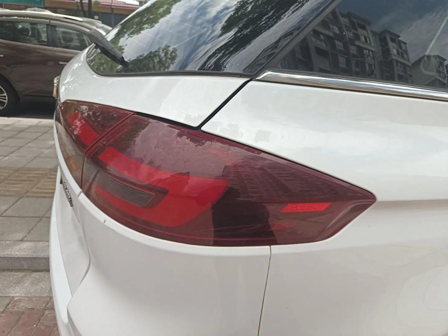 Geely Auto Emgrand X7 Sport 2020 1.8TD DCT Two-Wheel Drive Smart Connect 4G-Enabled Version — миниатюра 9