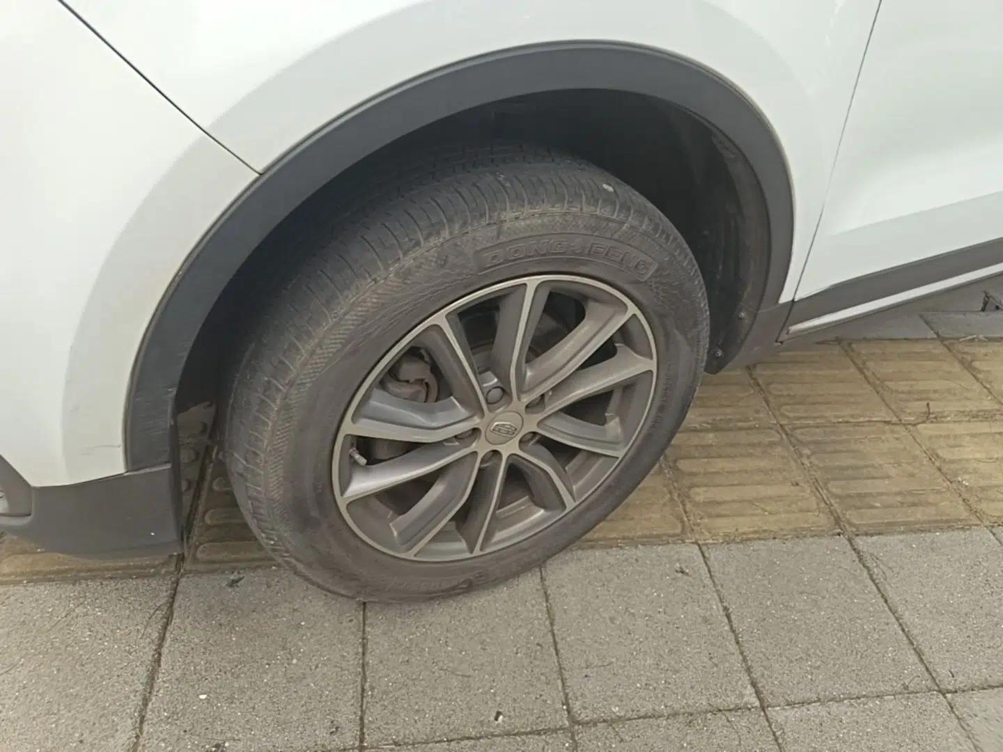 Geely Auto Emgrand X7 Sport 2020 1.8TD DCT Two-Wheel Drive Smart Connect 4G-Enabled Version — миниатюра 10