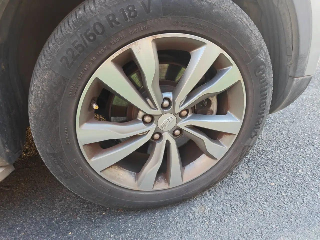 Geely Auto Emgrand X7 Sport 2016 1.8TD Automatic ZhiZun Version — миниатюра 5