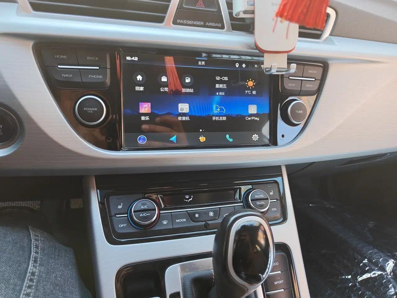Geely Auto Emgrand X7 Sport 2016 1.8TD Automatic ZhiZun Version — миниатюра 10