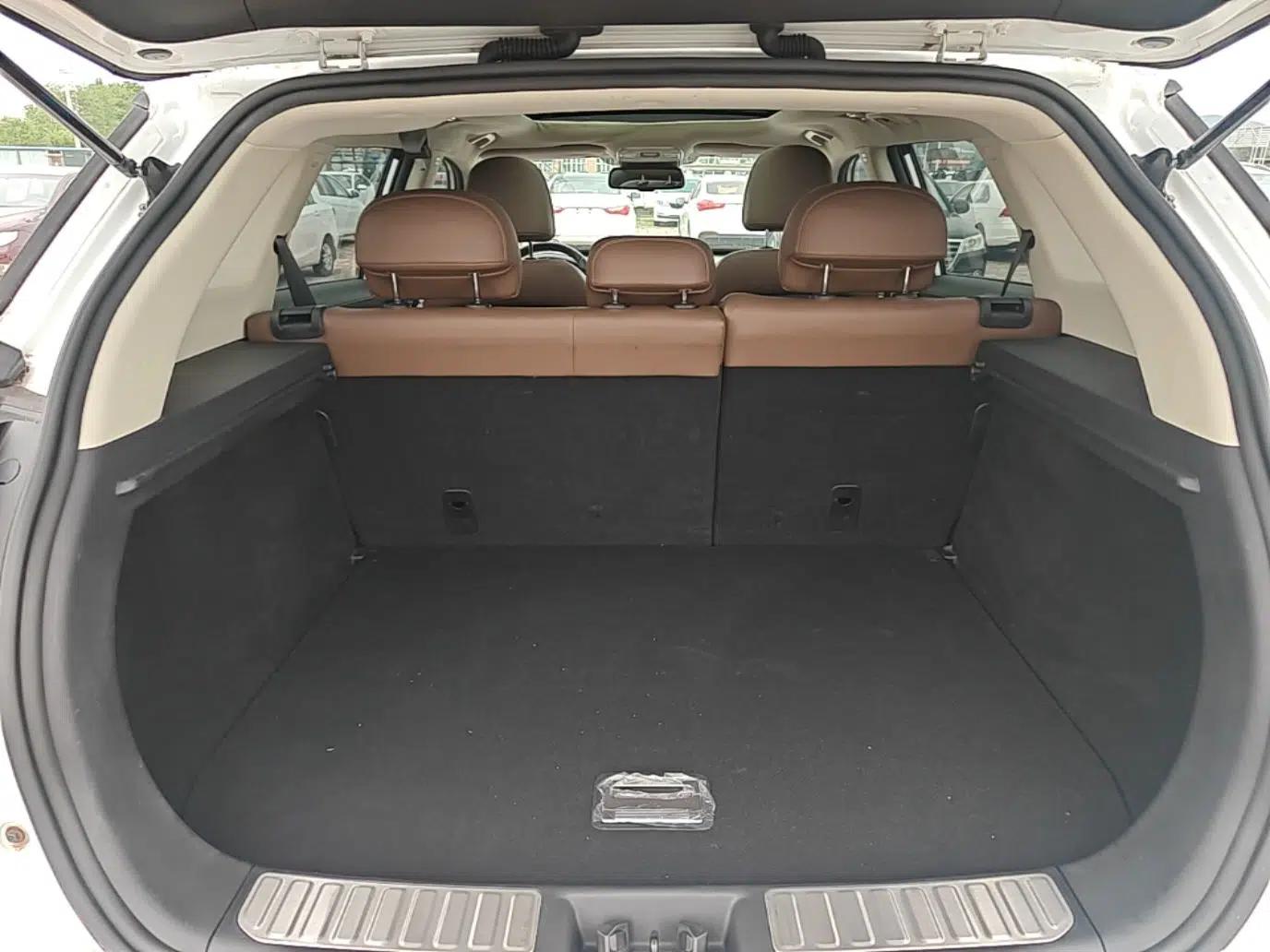 Geely Auto Emgrand X7 Sport 2016 1.8TD Automatic ZhiZun Version — миниатюра 22