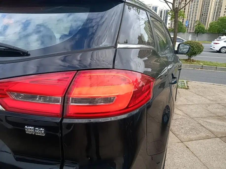 Geely Auto Emgrand X7 Sport 2016 1.8TD Automatic ZhiZun Version — миниатюра 12