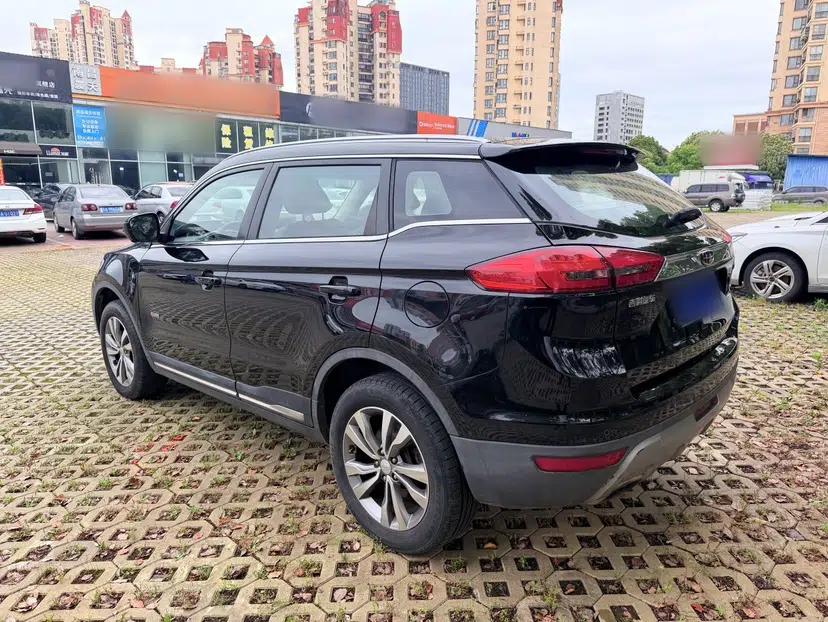 Geely Auto Emgrand X7 Sport 2016 1.8TD Automatic ZhiZun Version — миниатюра 18