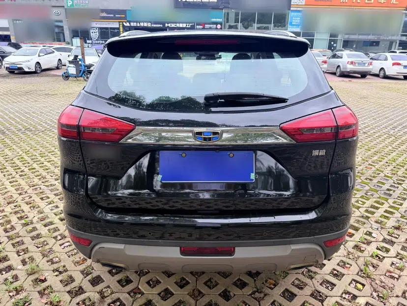 Geely Auto Emgrand X7 Sport 2016 1.8TD Automatic ZhiZun Version — миниатюра 20