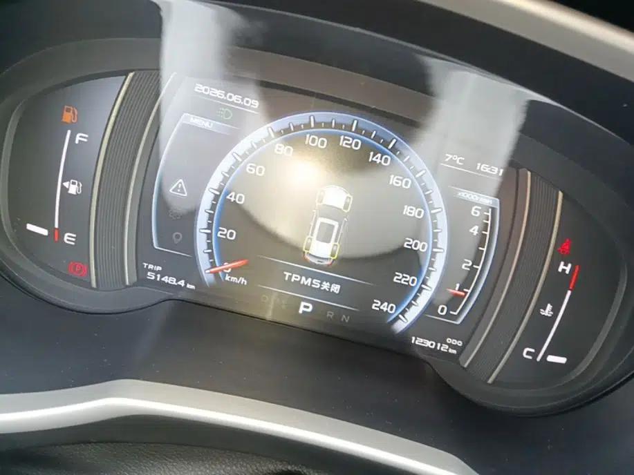 Geely Auto Emgrand X7 Sport 2016 1.8TD Automatic ZhiZun Version — миниатюра 23