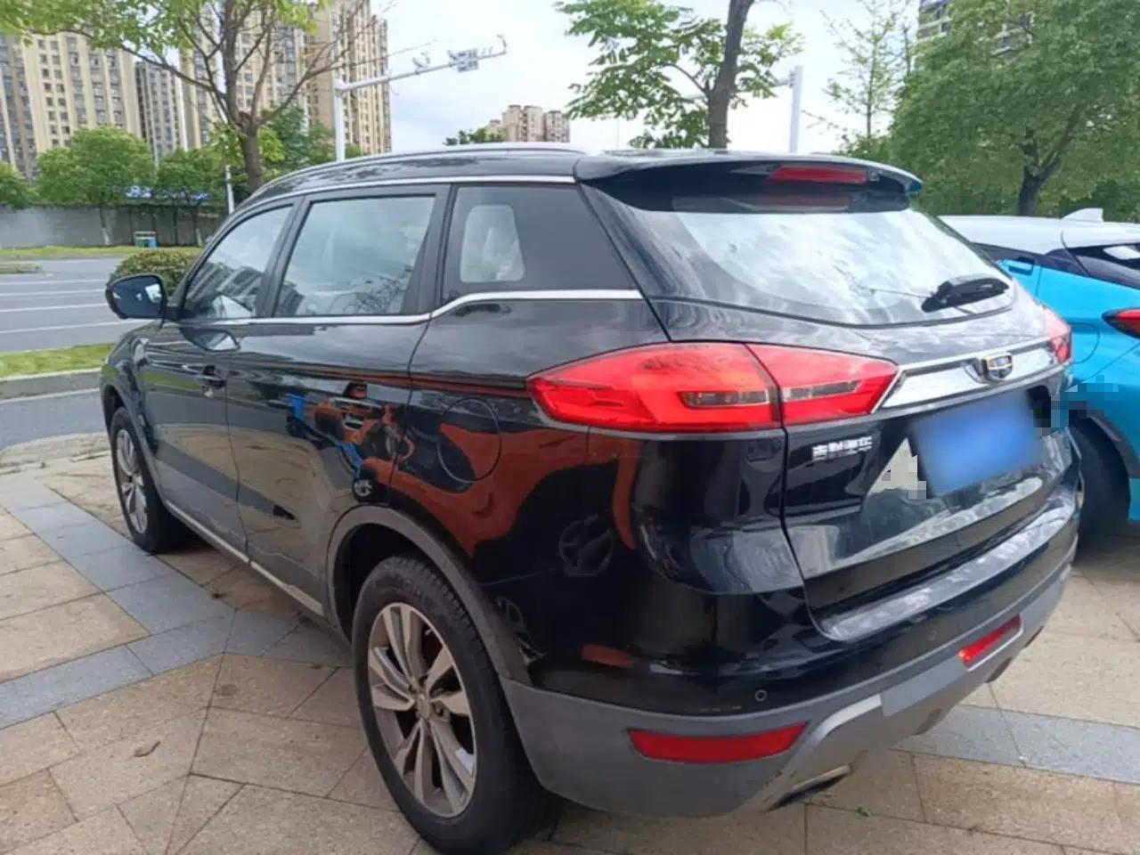 Geely Auto Emgrand X7 Sport 2016 1.8TD Automatic ZhiZun Version — миниатюра 4