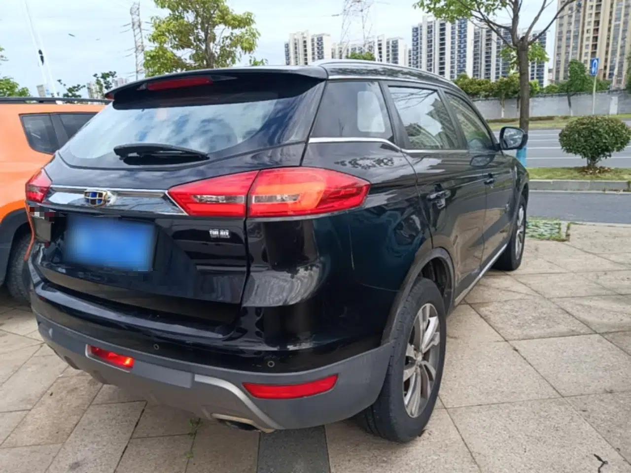Geely Auto Emgrand X7 Sport 2016 1.8TD Automatic ZhiZun Version — миниатюра 6